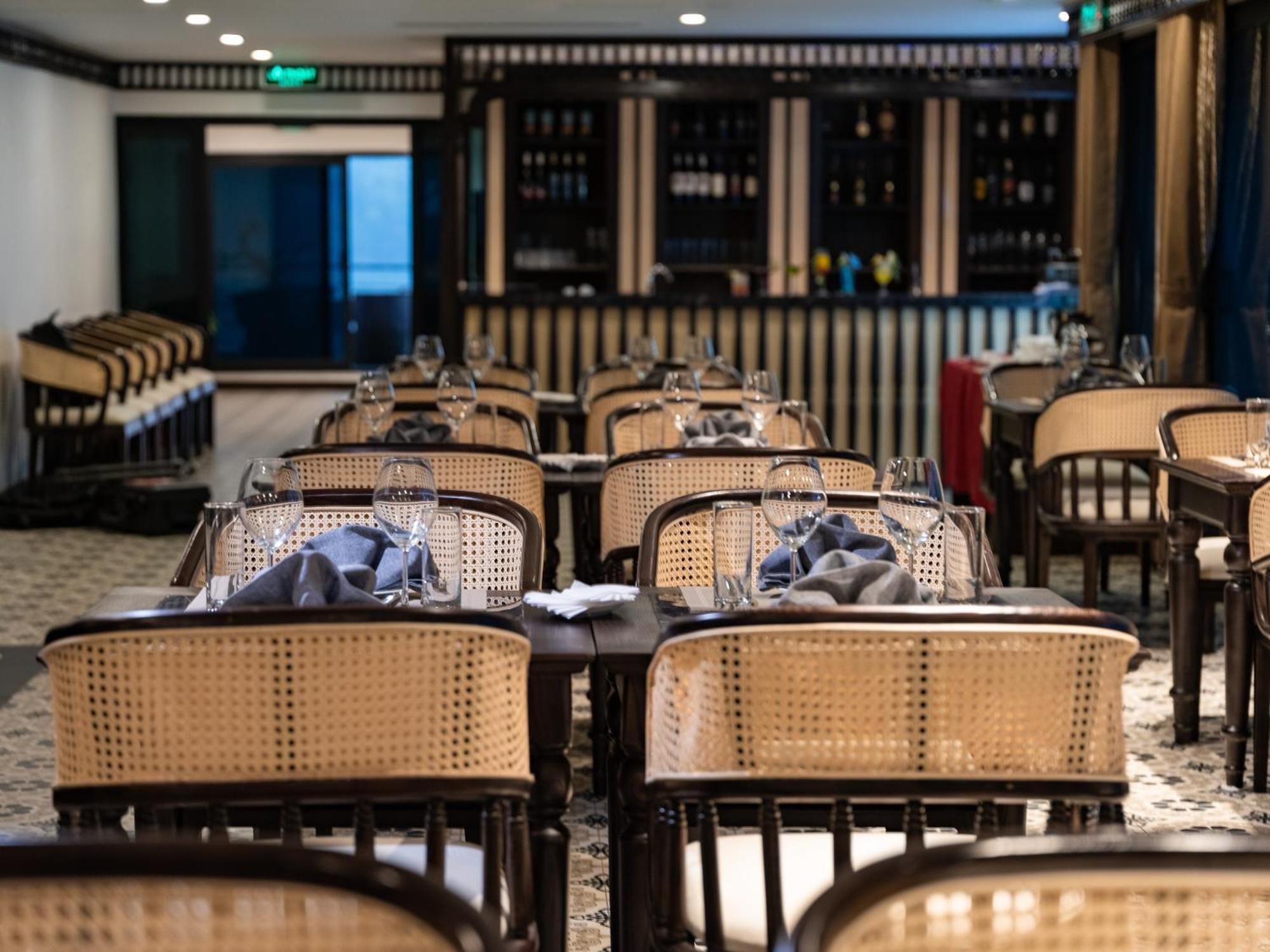 Era Premium Cruises Halong Hotel Hạ Long-öböl Kültér fotó