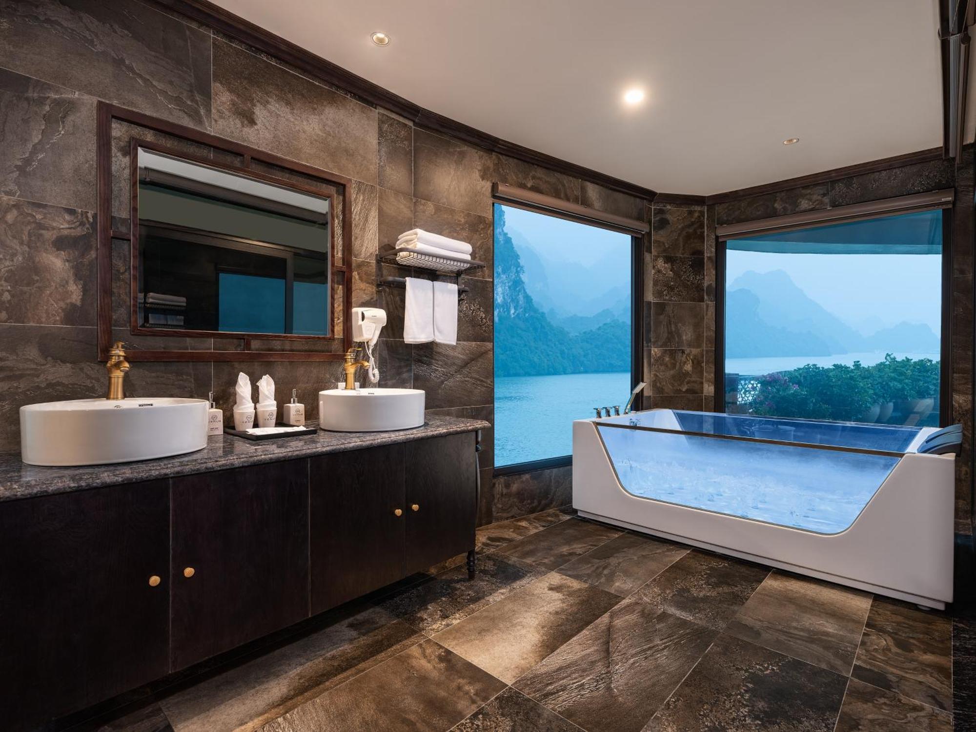 Era Premium Cruises Halong Hotel Hạ Long-öböl Kültér fotó