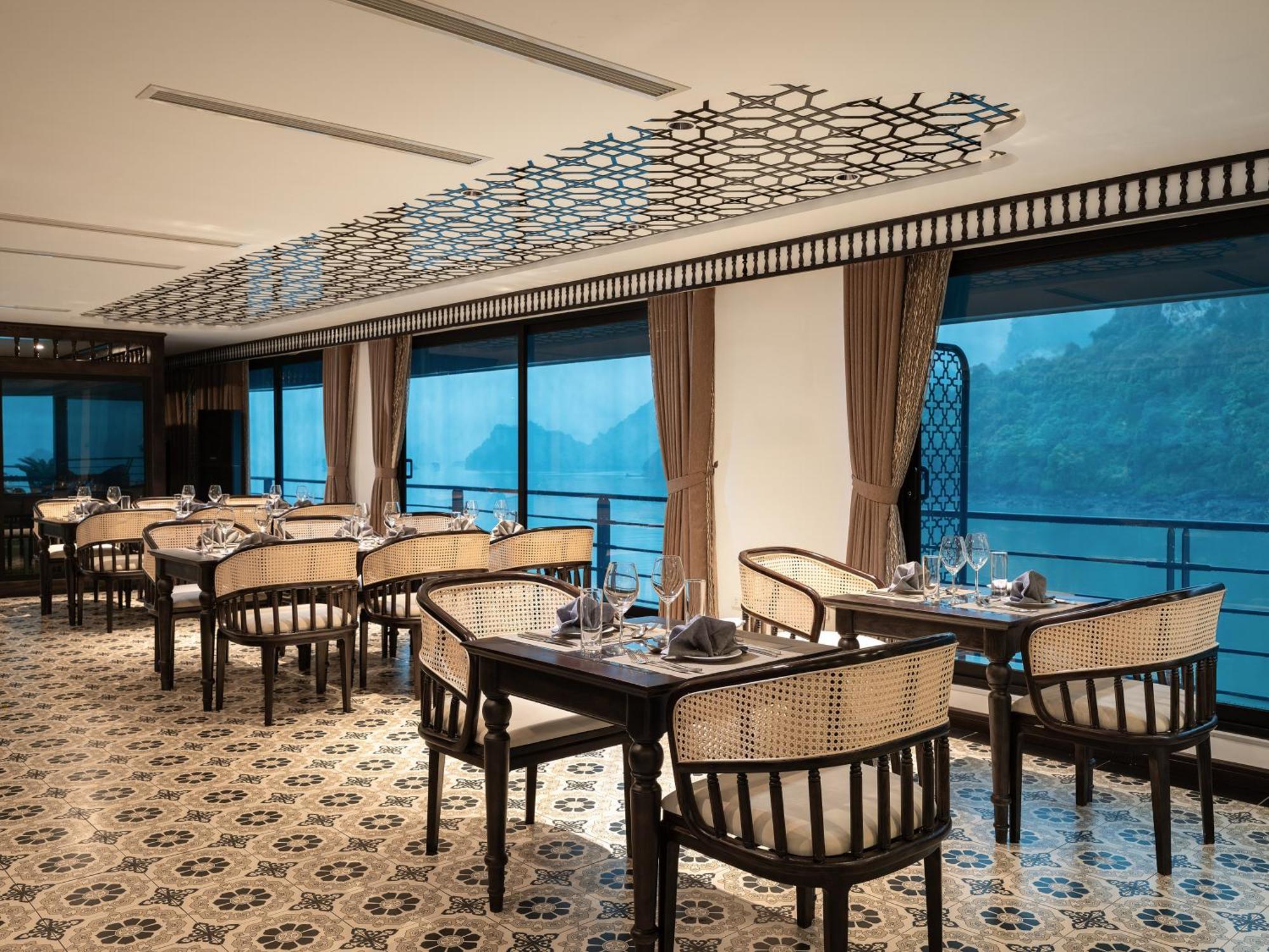 Era Premium Cruises Halong Hotel Hạ Long-öböl Kültér fotó