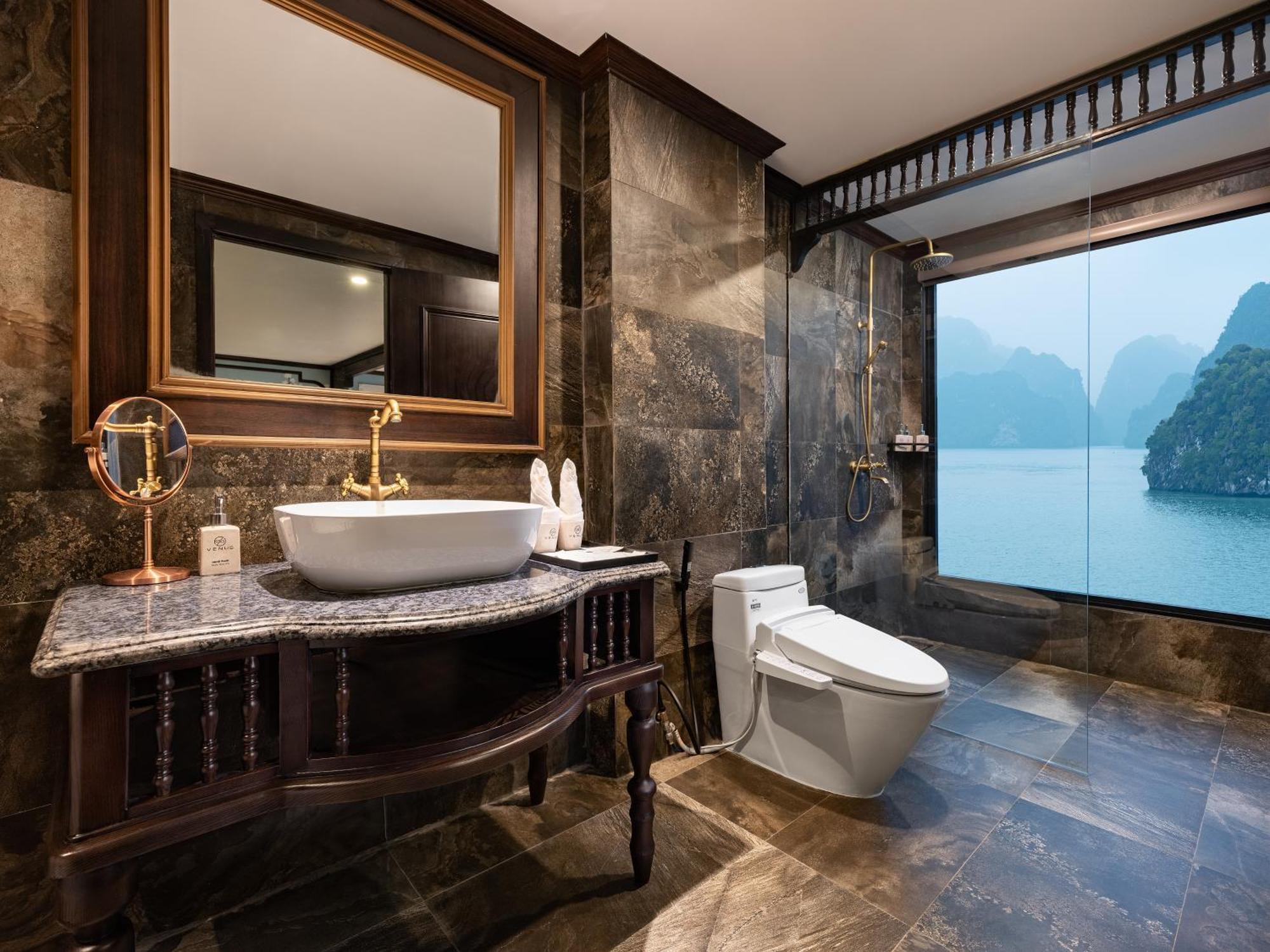 Era Premium Cruises Halong Hotel Hạ Long-öböl Kültér fotó